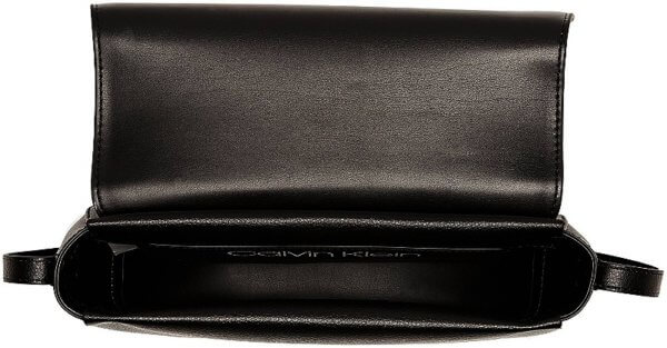 Kabelka Calvin Klein Frame čierna Med Saddle Bag